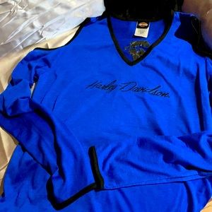 HD long sleeve tee with shoulders out. Super Cute and Sexy!